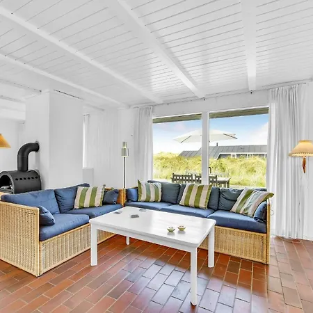 Holiday home 4 Bedroom Pet Friendly In Hvide Sande *