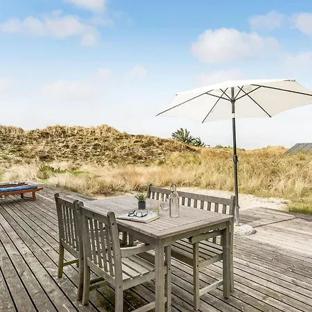 Holiday home 4 Bedroom Pet Friendly In Hvide Sande *