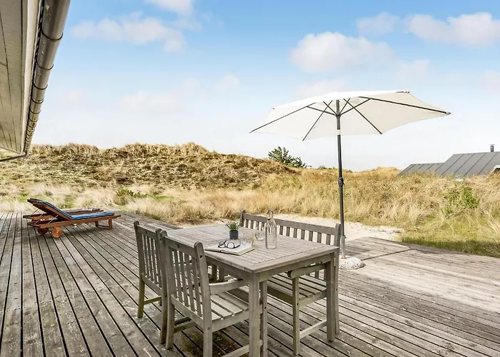 Holiday home Four-bedroom In *