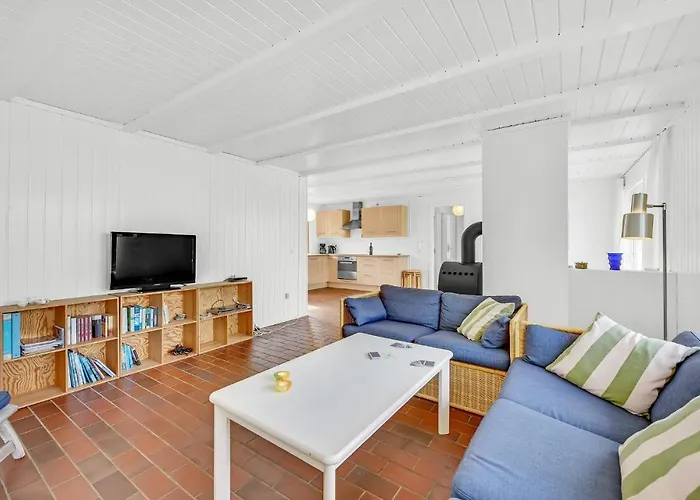 Four-bedroom In Holiday home *